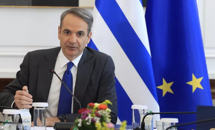 Εφαρμογή των μέτρων στήριξης και εκατοντάδες έλεγχοι σε αγορά καυσίμων, τροφίμων και βασικά τρόφιμα 