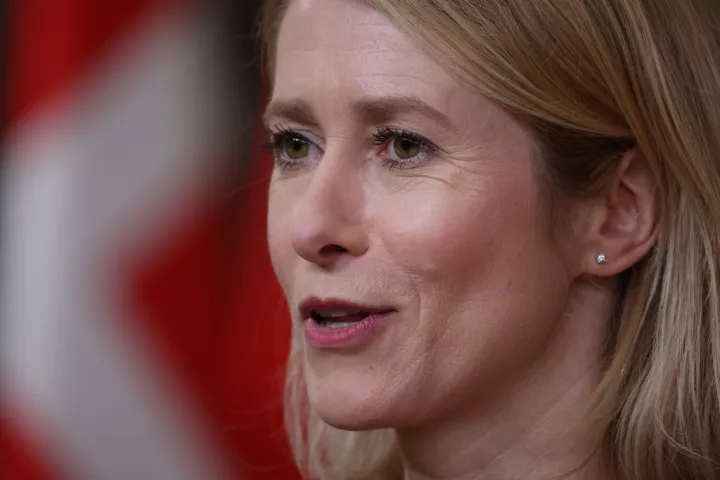 Κάλας: Η Ευρώπη θα σταθεί στο πλευρό της Ουκρανίας