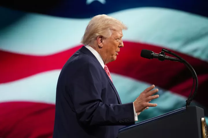 Αθ. Μποζίνης: Τα Στενά του Ορμούζ, η πίεση Τραμπ στους συμμάχους και οι οιωνοί για το ΝΑΤΟ