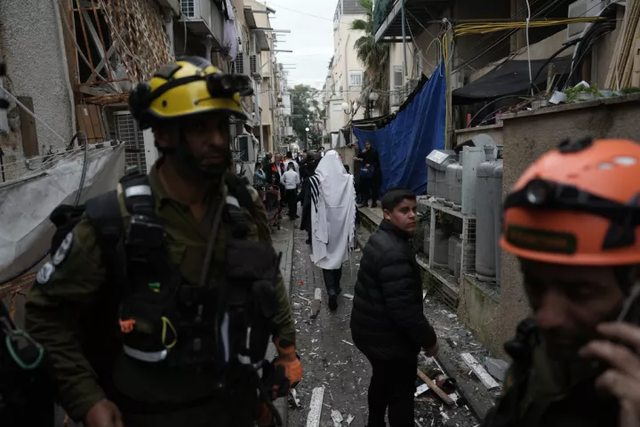 Ισραήλ: Δεκατέσσερις τραυματίες από ιρανική επίθεση - Οι Χούθι εξαπέλυσαν και τρίτο πύραυλο (vids)