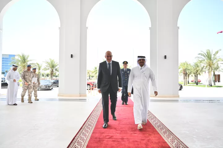 Συνάντηση Δένδια με πρόεδρο ΗΑΕ: Στην ατζέντα η συνεργασία των δύο χωρών