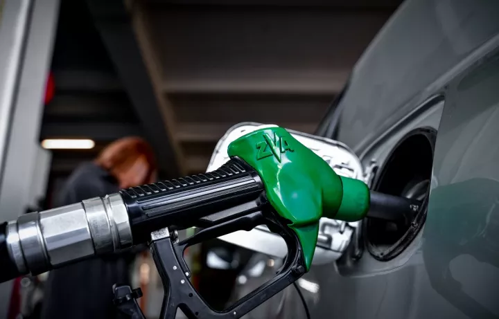 Σε Αττική και Ρόδο τα πρώτα πρόστιμα για παραβίαση του πλαφόν στα καύσιμα