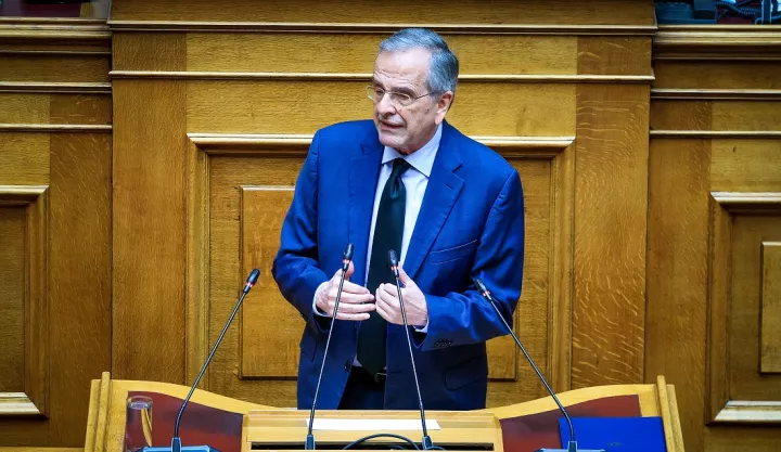 Αντ. Σαμαράς: Συνώνυμο της διαφθοράς η κυβέρνηση - Έχει διερευνηθεί γιατί παρακολουθούσαν το τηλέφωνό μου;