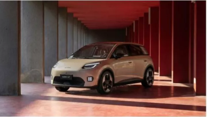 Οι μικρομεσαίοι αντεπιτίθενται…