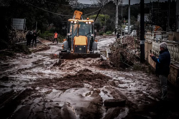 Erminio: Έναν νεκρό και καταστροφές άφησε πίσω της η κακοκαιρία (pics)