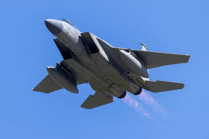 Οι Ειδικές Δυνάμεις των ΗΠΑ επιχειρούν στο Ιράν για να σώσουν τον πιλότο του F-15