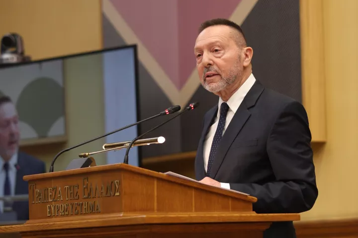 Γ. Στουρνάρας:  Επιβράδυνση το 2026, άνοδος πληθωρισμού και «τεστ αντοχής» για την οικονομία