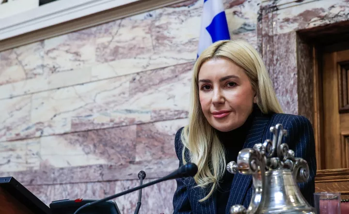 Φ. Αραμπατζή μετά τις απειλές για βόμβα στο γραφείο της: Δεν φοβήθηκα ποτέ - Δεν πρόκειται να φοβηθώ και τώρα