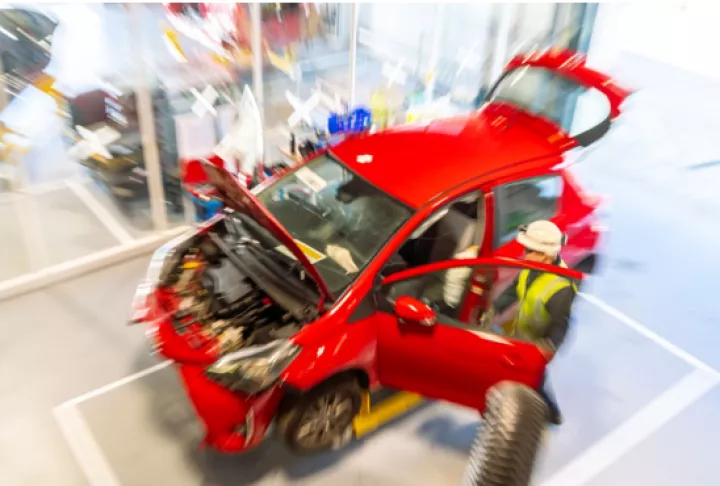 Όταν οι παλιές ζάντες γίνονται καινούριοι κινητήρες: Ένα «κυκλικό» εργοστάσιο… 