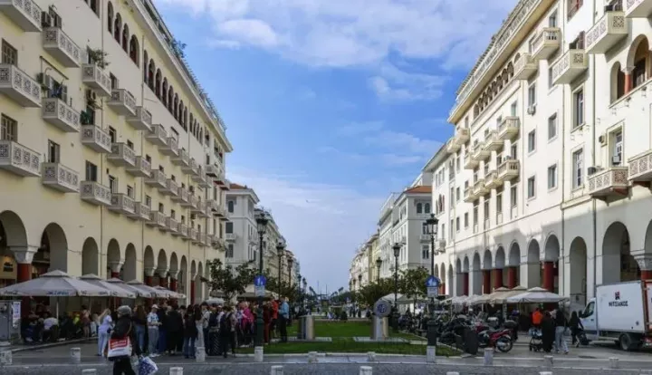Θεσσαλονίκη: Ο τουρισμός «ποτίζει» την τοπική οικονομία – Πού κατευθύνεται η δαπάνη των επισκεπτών