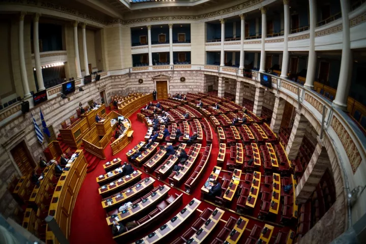 Βουλή: Η Επιτροπή Δεοντολογίας εισηγήθηκε την άρση ασυλίας των 11 βουλευτών της ΝΔ