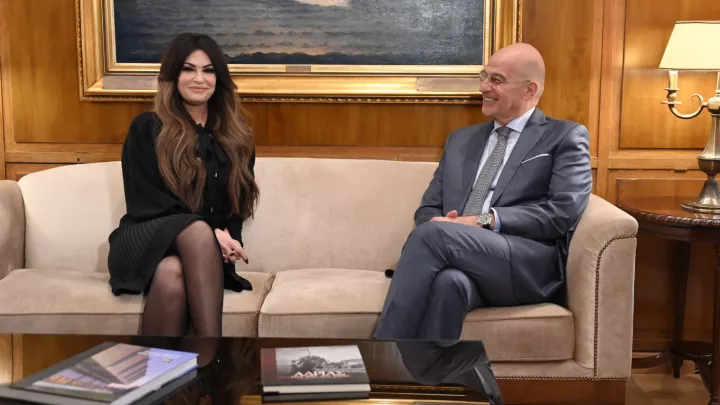 Συνάντηση Ν. Δένδια με την Κ. Γκίλφοϊλ - Στο επίκεντρο η σύμπραξη Ελλάδας με με την Εθνική Φρουρά της Φλόριντα