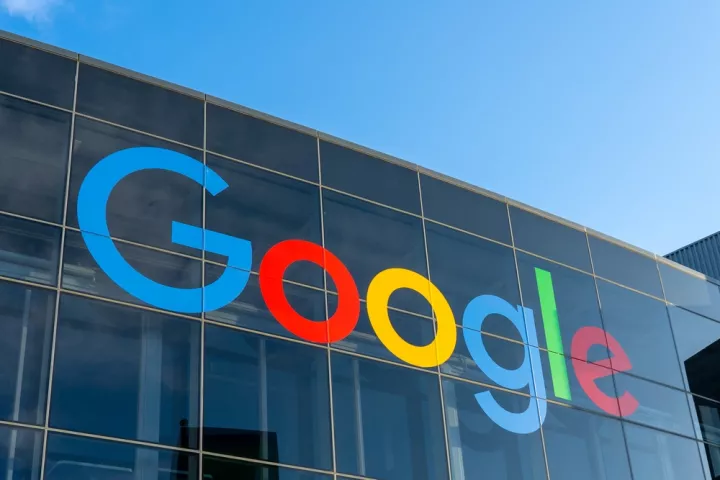 Η Google «απαντά» στον ανταγωνισμό: Κυκλοφόρησε το Eloquent, μια προηγμένη AI εφαρμογή υπαγόρευσης