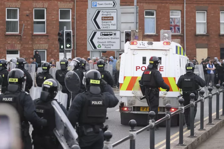 Ιρλανδία: Επιστρατεύει τον στρατό εν μέσω κλιμάκωσης διαδηλώσεων για αυξήσεις καυσίμων και ελλείψεων στην αγορά