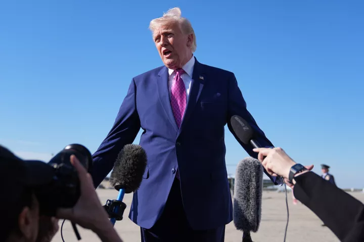 Τραμπ: Έχουμε το καλύτερο και πιο «γλυκό» πετρέλαιο του κόσμου, σας περιμένουμε