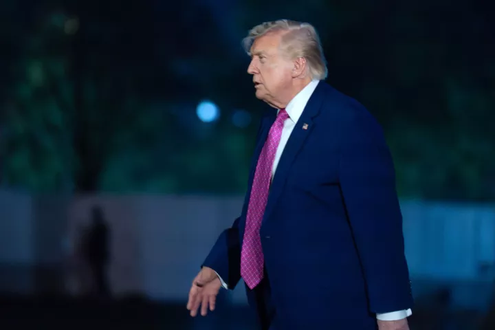 Τραμπ: Δεν έχω ιδέα πώς πάνε οι διαπραγματεύσεις στο Πακιστάν 