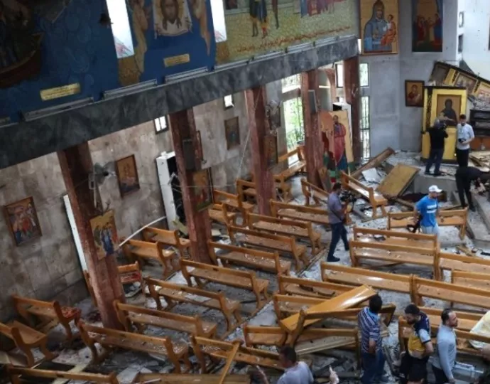 Εβδομάδα Παθών χωρίς Ανάσταση για 400 εκατ. Χριστιανούς στον κόσμο