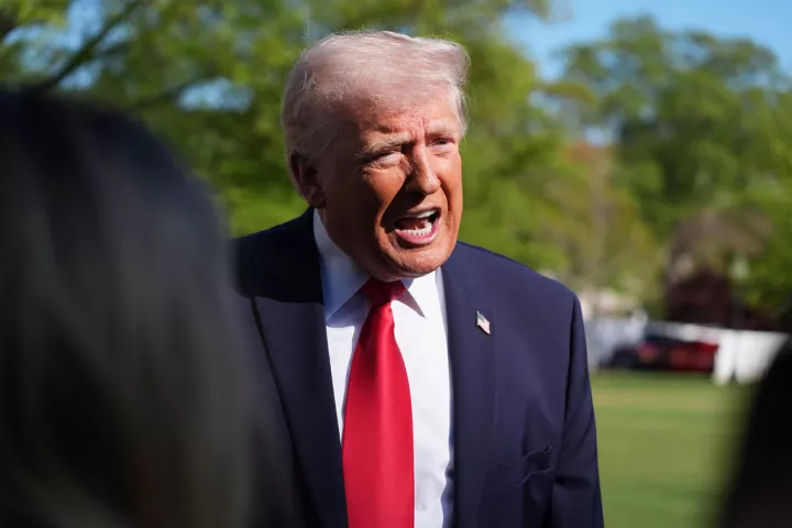 Ο Τραμπ θα αποκλείσει τα Στενά του Ορμούζ και απειλεί το Πεκίνο με δασμούς, αν βοηθήσει την Τεχεράνη- «Μπορώ να καταστρέψω σε 1 ώρα το Ιράν» 