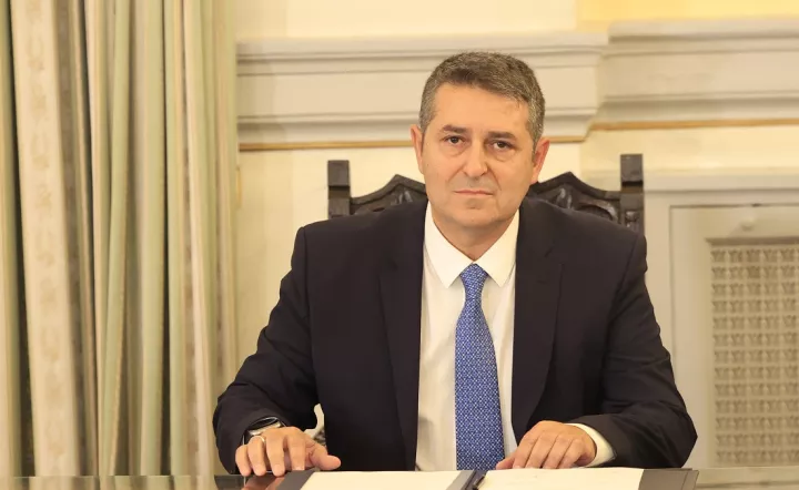 Διασωληνωμένος στη ΜΕΘ ο Γ. Μυλωνάκης με ανεύρυσμα στον εγκέφαλο - Ενημερώνεται στον «Ευαγγελισμό» ο πρωθυπουργός