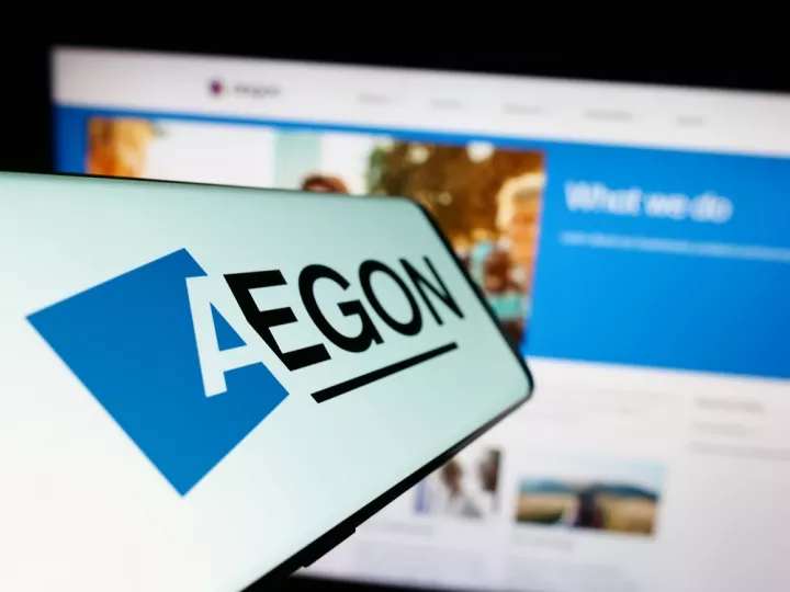 Η Aegon θα πουλήσει τη μονάδα της στη Βρετανία στην Standard Life έναντι 2 δισ. λιρών