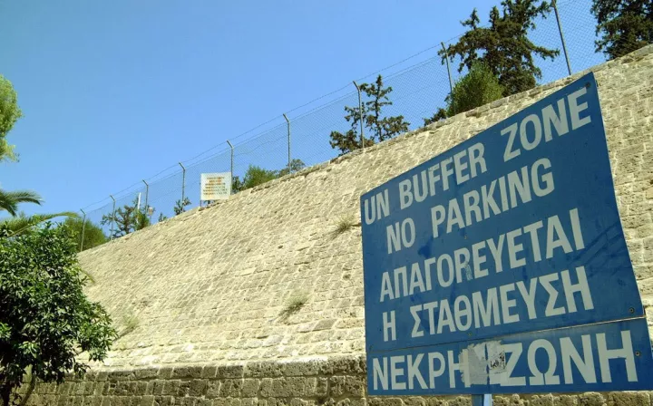 Κύπρος: Ένταση στη Νεκρή Ζώνη ανάμεσα σε κυανόκρανους και δυνάμεις κατοχής