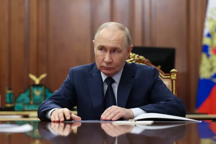 Ο Πούτιν επέπληξε κορυφαίους αξιωματούχους της κυβέρνησης για την οικονομική συρρίκνωση της Ρωσίας