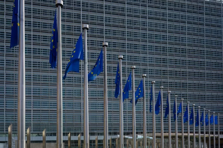 ΕΕ: «Πράσινο φως» για την κρατική ενίσχυση 3,8 δισ. ευρώ σε ενεργοβόρες βιομηχανίες στη Γερμανία