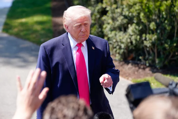 Ο Τραμπ χαρακτηρίζει τον πόλεμο εναντίον του Ιράν «μικρή παράκαμψη»