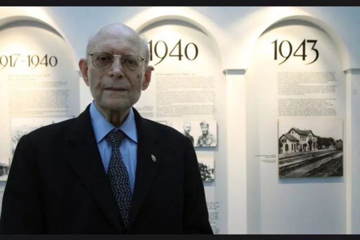 Θεσσαλονίκη: Το «τελευταίο αντίο» απηύθυναν στον επιζήσαντα του Ολοκαυτώματος Χάιντς Κούνιο φίλοι και συγγενείς