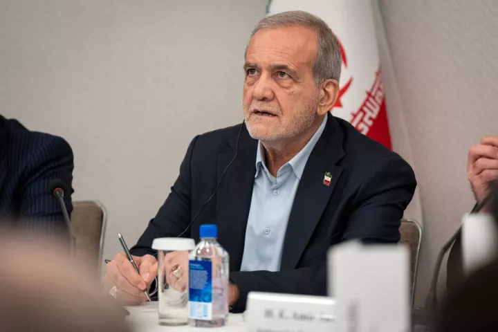 Πεζεσκιάν: Να μειωθούν οι εντάσεις με τις ΗΠΑ με κάθε διπλωματική οδό