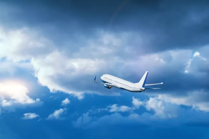 Η ΕΕ ετοιμάζει έκτακτα μέτρα για τα καύσιμα αεροσκαφών - Ανησυχία για ελλείψεις και ακυρώσεις πτήσεων