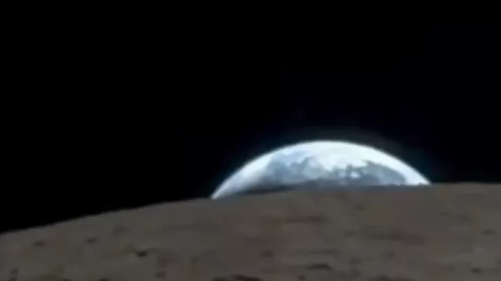 Η στιγμή που η Γη «δύει» πίσω από τη Σελήνη: Το εντυπωσιακό βίντεο της αποστολής Artemis II