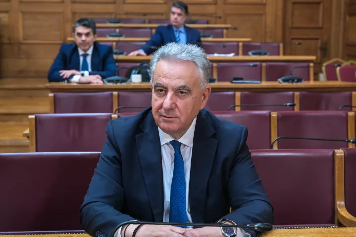 Κυβερνητικές πηγές για Καββαδά: Αδιανόητος εκνευρισμός από ΠΑΣΟΚ - Συμμετείχε στην εταιρεία της γυναίκας του ως απλός μέτοχος