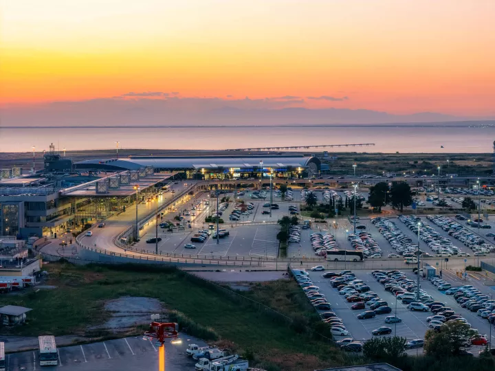 Ισχυρή άνοδος 6,9% στην επιβατική κίνηση τον Μάρτιο παρά το «φρένο» από Μέση Ανατολή