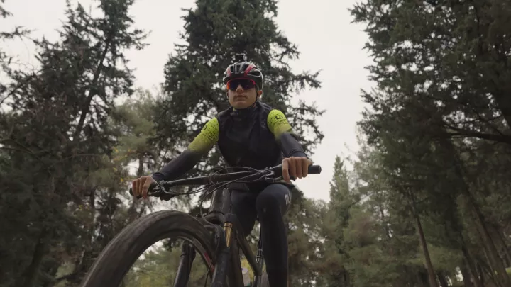 Ο 15χρονος αθλητής Γιάννης Λούγγος ποδηλατεί πέρα από τη νόσο - Μια ιστορία δύναμης από τη Novo Nordisk