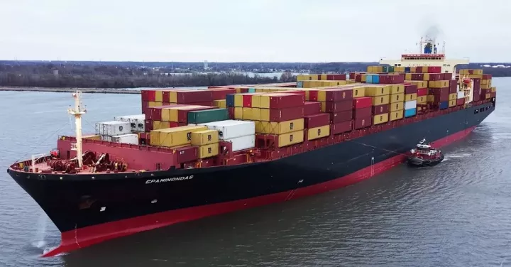 Ορμούζ: Οι Φρουροί της Επανάστασης χτύπησαν ελληνόκτητο πλοίο - Πληροφορίες και για δεύτερο περιστατικό