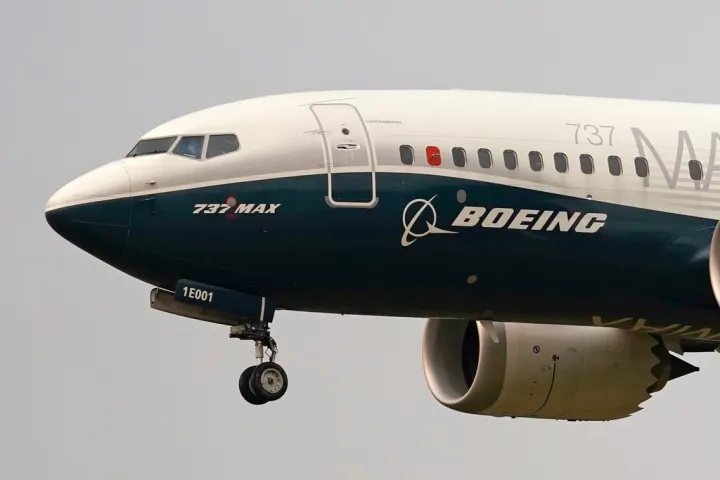 Boeing: Μείωση ζημιών και αύξηση παραδόσεων – Προχωρούν οι πιστοποιήσεις των 737 Max