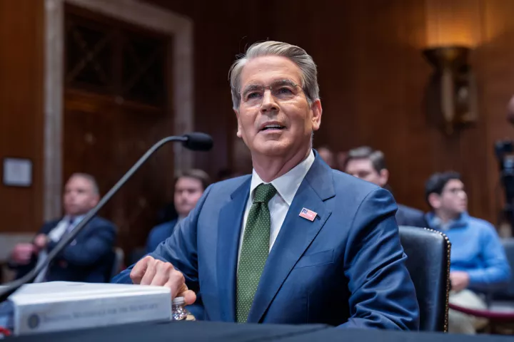 Μπέσεντ: Πολλοί σύμμαχοι έχουν ζητήσει ανταλλαγές νομισμάτων λόγω του πολέμου με το Ιράν