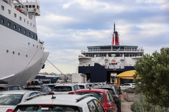 Κατάθεση τροπολογίας για αποζημίωση που σχετίζεται με τις κοινωνικές εκπτώσεις και τις ενδομεταφορές