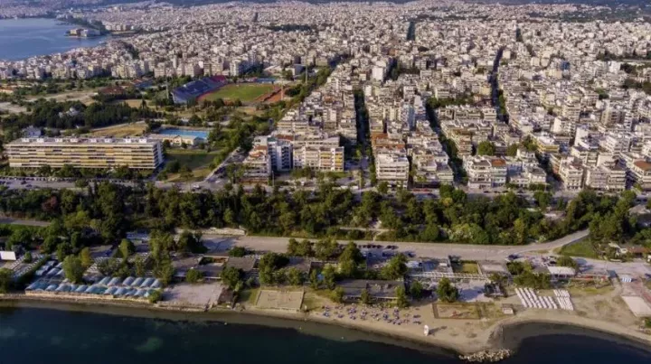 Ανατολική vs Δυτική Θεσσαλονίκη στην κατοικία – Οι δύο ταχύτητες τιμών και το «στοίχημα» της υπεραξίας