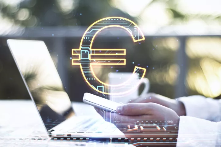 EKT: Εντός του 2027 η πιλοτική εφαρμογή του ψηφιακού ευρώ