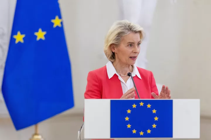 Φον ντερ Λάιεν: Απειλή για όλη την ανατολική Ευρώπη ο πόλεμος Ρωσίας-Ουκρανίας