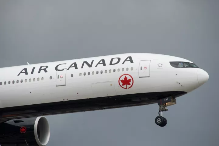 Air Canada: Αναστέλλει τις πτήσεις της προς την Κούβα
