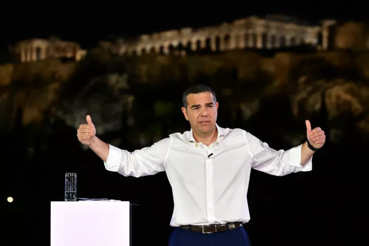 ΣΥΡΙΖΑ. Δεύτε τελευταίον ασπασμόν