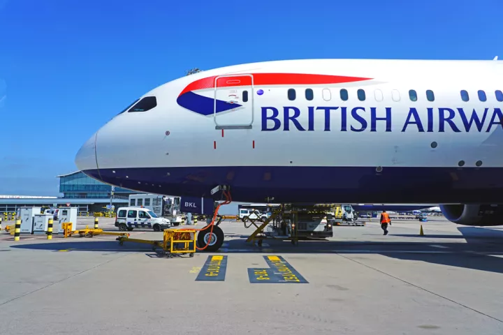 British Airways: Προχωρά σε αυξήσεις στα εισιτήρια
