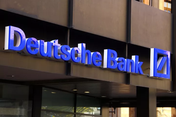Deutsche Bank: Απότομο «φρένο» στην ανάπτυξη της Ευρωζώνης το 2026 λόγω ενεργειακού σοκ