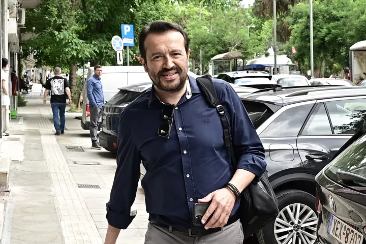 N. Παππάς: Θεσμική υποχρέωση του Φάμελλου να δει τον Τσίπρα και να φέρει συμφωνία - αλλιώς θα υπάρξει πρόβλημα
