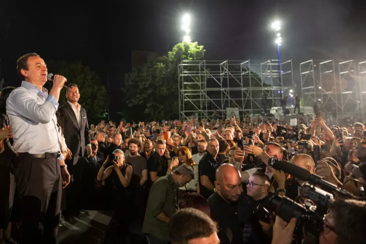 Κόσοβο: Η εκλογική νίκη του Κούρτι δεν εξασφαλίζει πολιτική σταθερότητα - Η ΕΕ ζητάει συμβιβασμούς