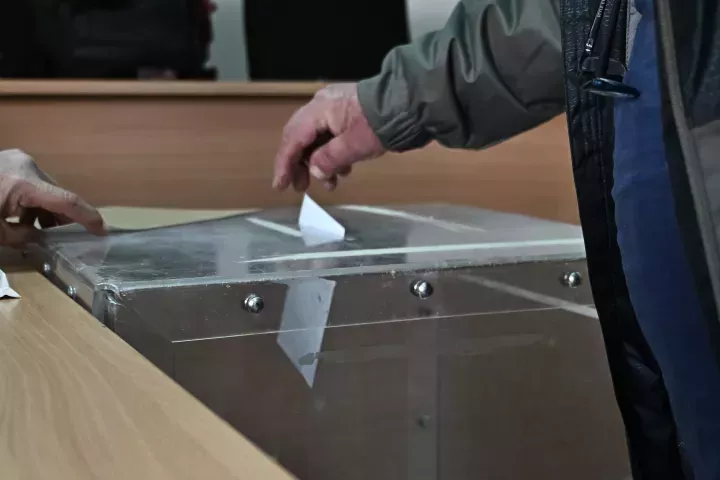 Στο 31,2% η ΝΔ, δεύτερη η ΕΛΑΣ με 16%, τρίτο το ΠΑΣΟΚ 14,7% - Οχτακομματική η νέα Βουλή