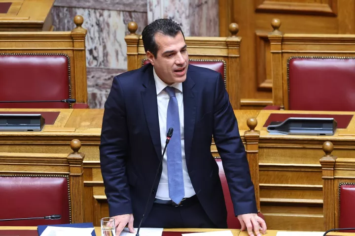Θ. Πλεύρης: Αυξήθηκαν κατά 25% οι οικειοθελείς επιστροφές μεταναστών μετά το δόγμα «φυλακή ή επιστροφή»